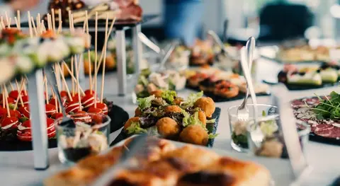 Catering & Eventi pensati per creare esperienze di qualità